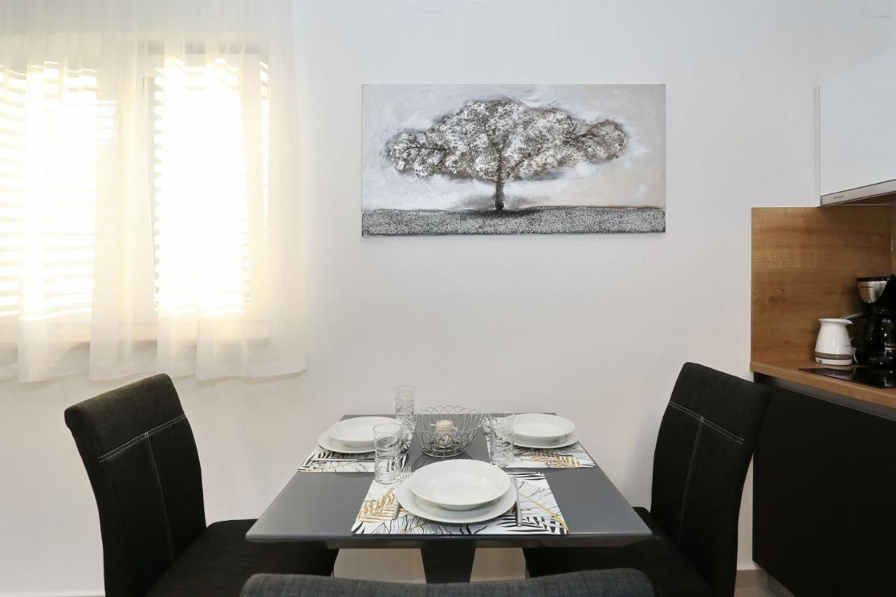 Villa Ankora 1 With Heated Pool Biograd Na Moru Extérieur photo